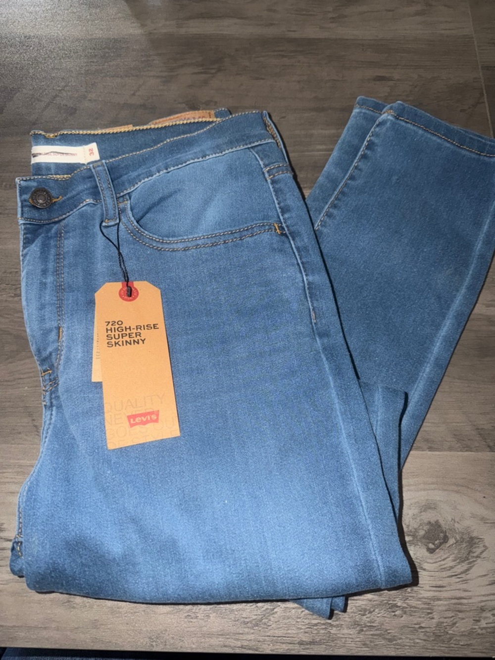 Levi's Women’s 720 Blue High-Rise Super Skinny Jeans, 32x30 short